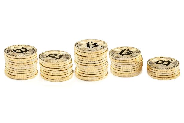 Exploring Cryptocurrency: Altcoins vs Bitcoin Differences
